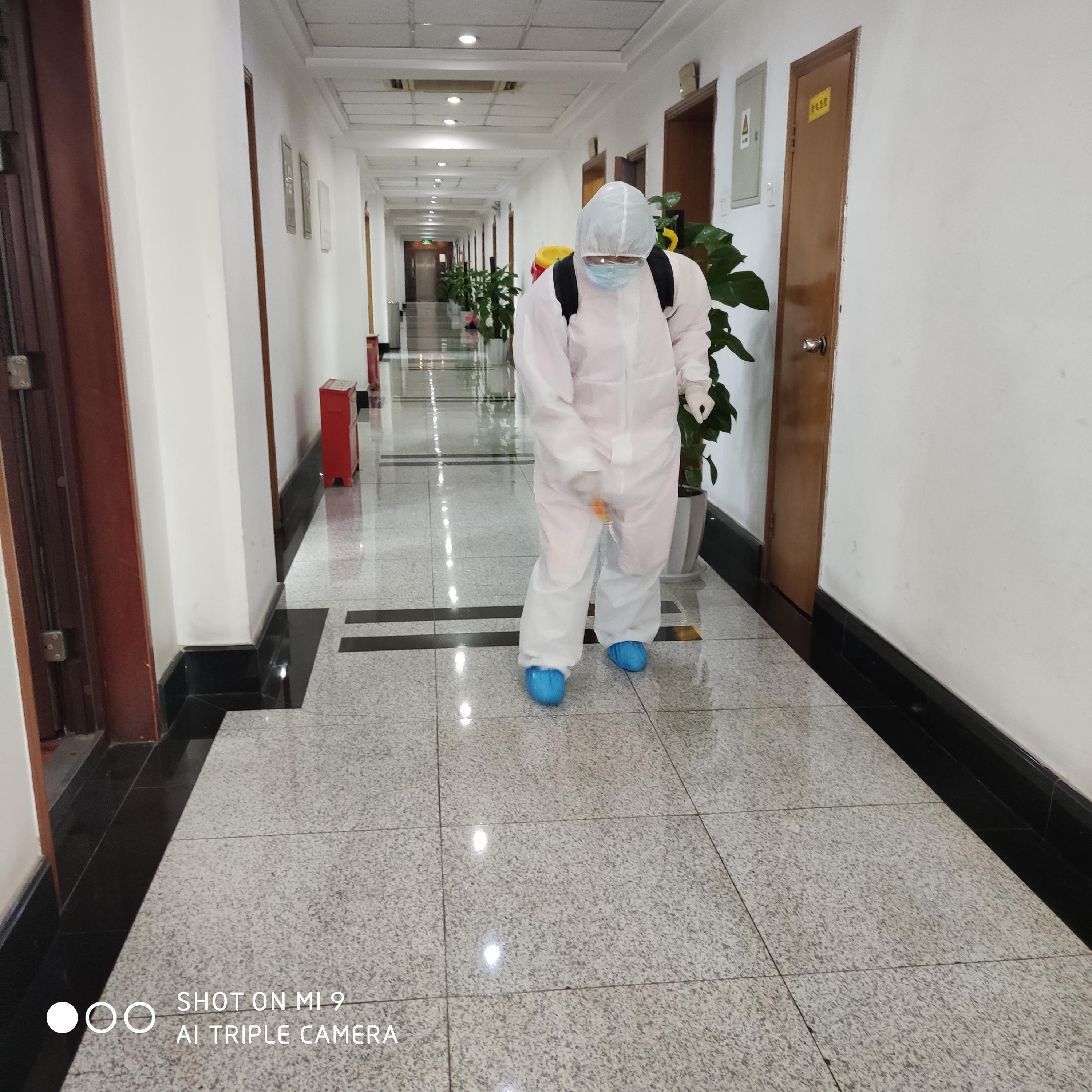 成都医院为西南油气田公司机关提供防疫消杀服务